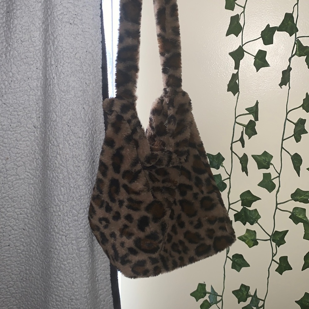 cheetah shoulder length bag